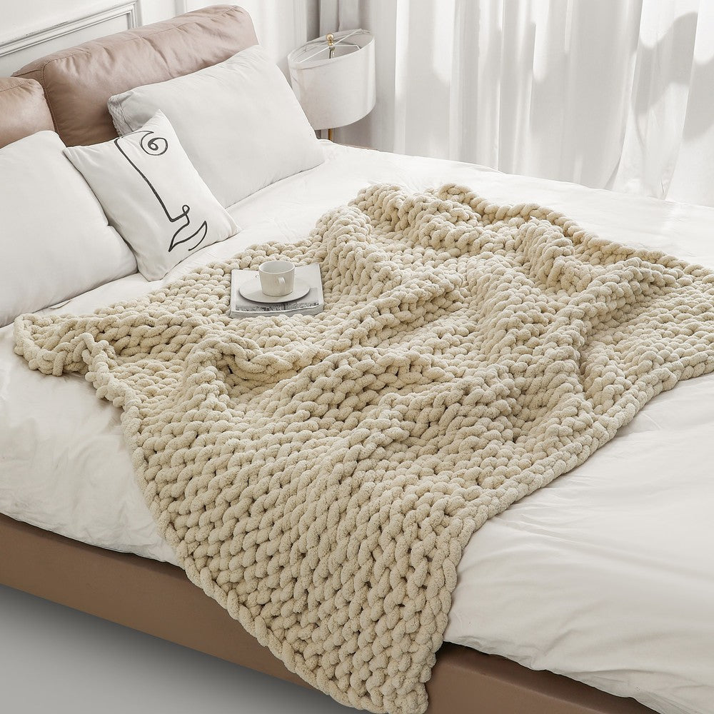 ASTRA CHUNKY PLUSH KNIT BLANKET