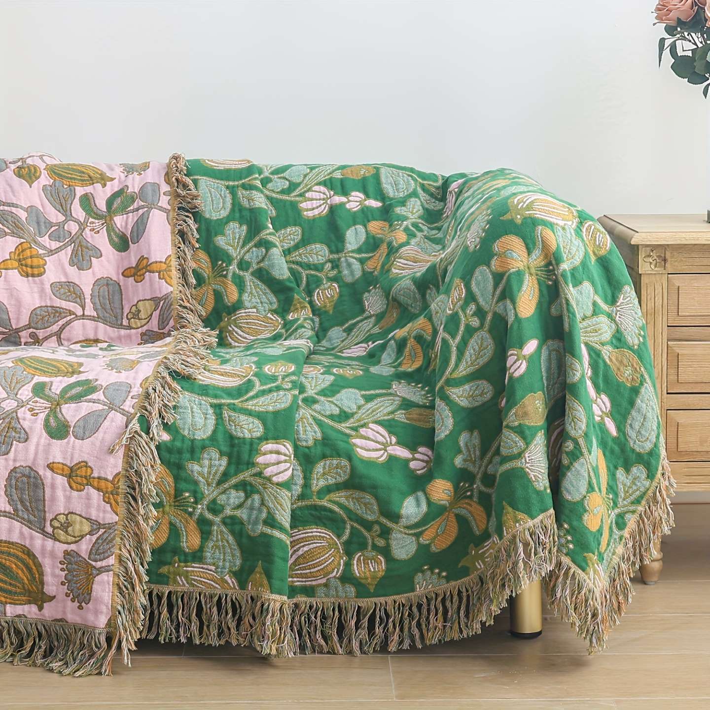 FLORAL GROVE TASSELED BLANKET