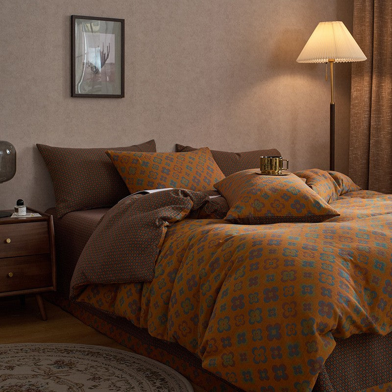 BLOSSOM HAVEN 4-PIECE BEDDING SET