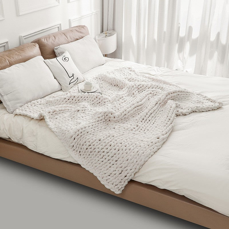 ASTRA CHUNKY PLUSH KNIT BLANKET