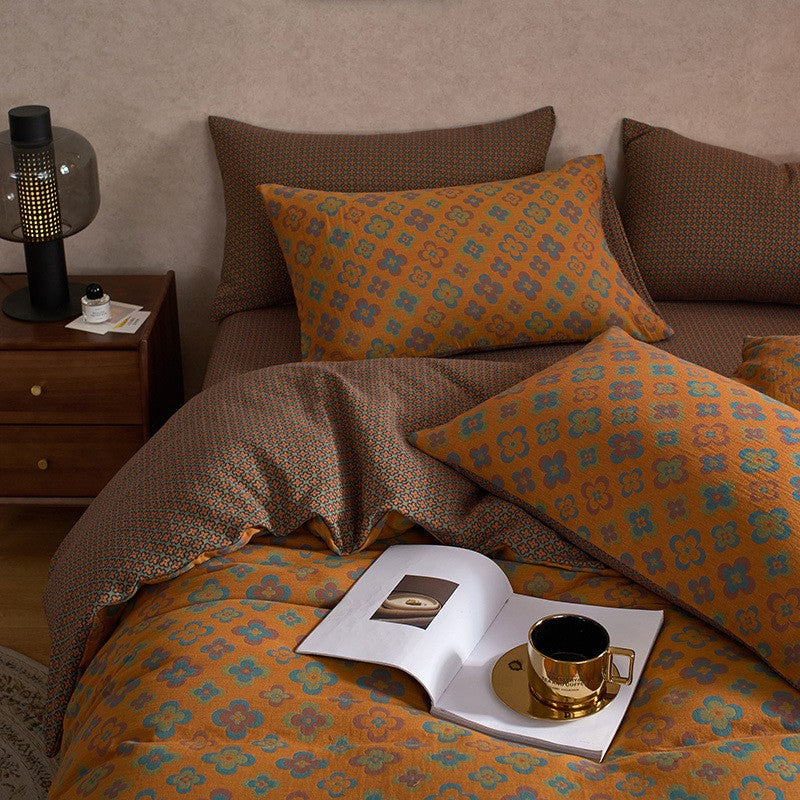BLOSSOM HAVEN 4-PIECE BEDDING SET