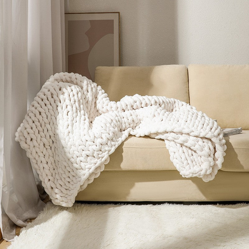 ASTRA CHUNKY PLUSH KNIT BLANKET