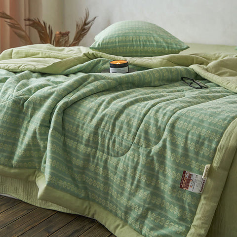 Elegant Retro Cotton Jacquard Summer Quilt 1