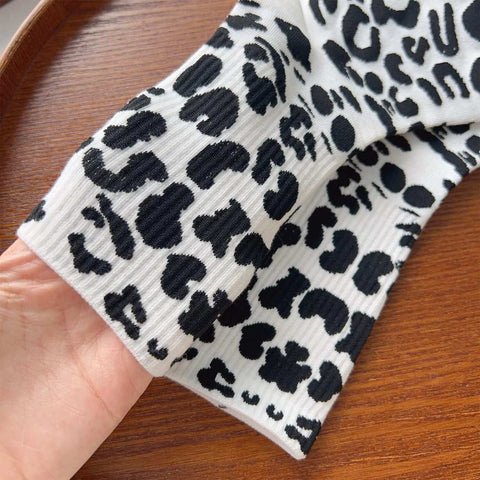 White and black leopard pattern close-up