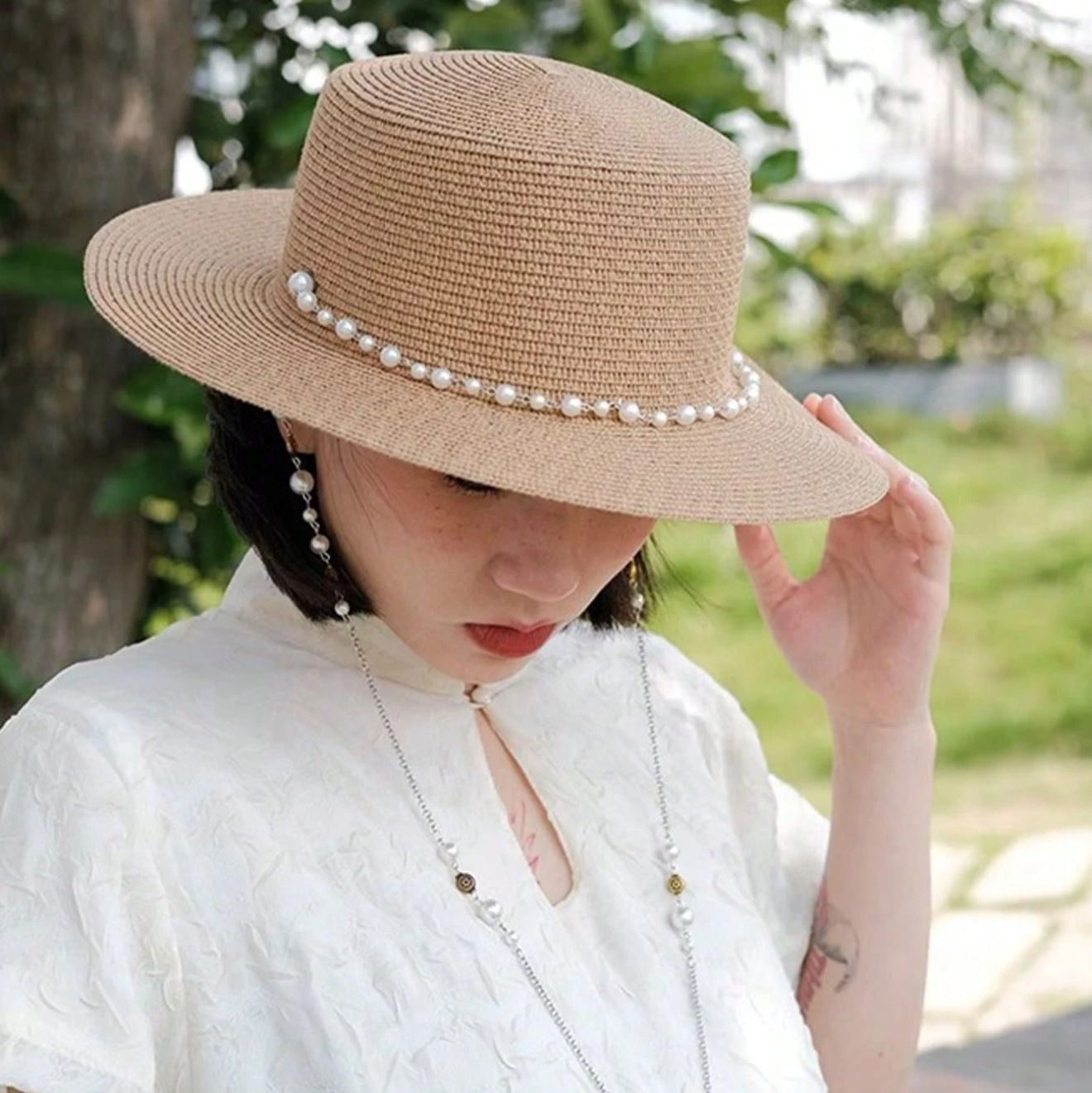 ÉLODIE PEARL STRAW HAT