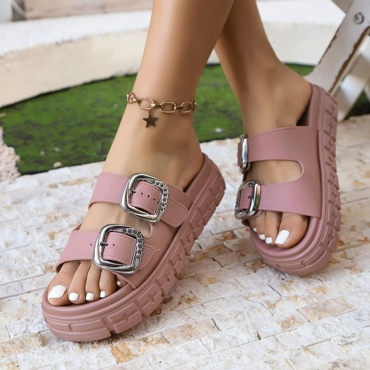 LUNA PLATFORM SANDALS