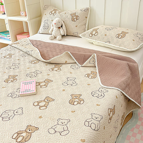 Playful Cotton Bedspread - Non-Slip & Washable