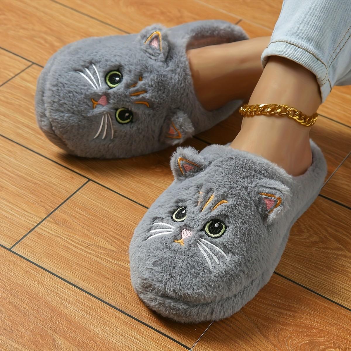 CAT PLUSH SLIPPERS