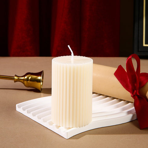 Blanc Ribbed White Candle