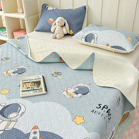 Playful Cotton Bedspread - Non-Slip & Washable
