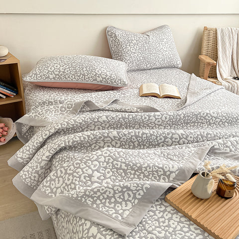 Leopard Print Bedding Set - Quilted Bedspread with Pillowcases