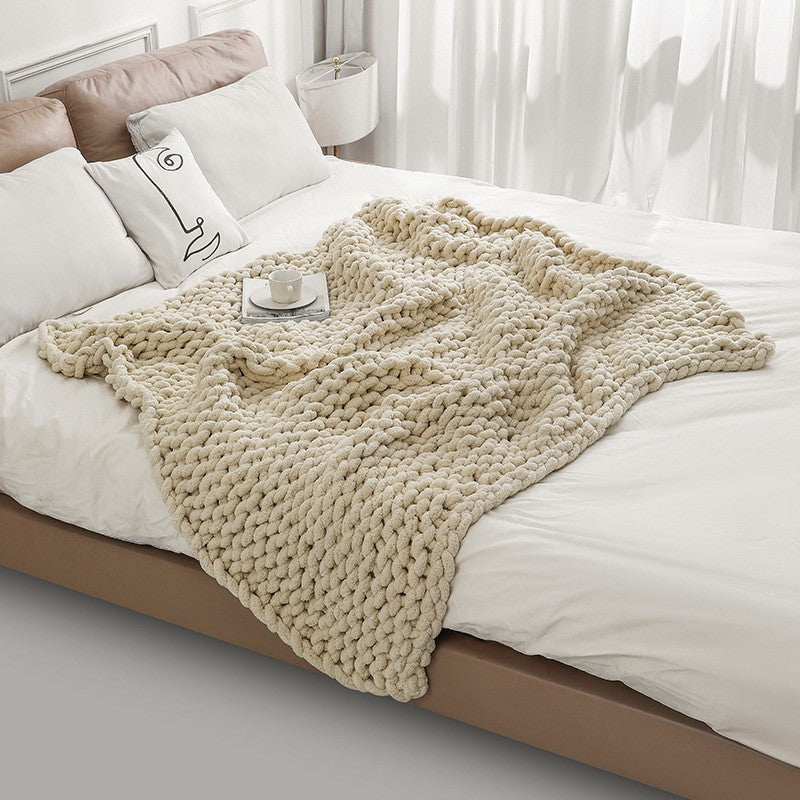 ASTRA CHUNKY PLUSH KNIT BLANKET