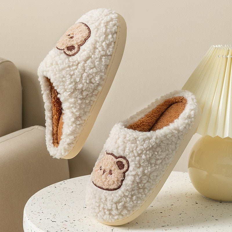 BEARLY PLUSH SLIPPERS