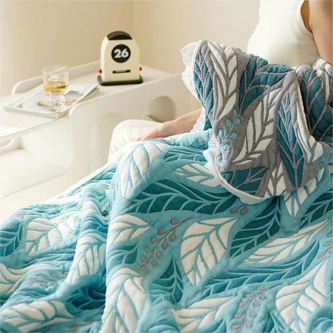 Tropical Leaf Bamboo Fiber Luxury Quilt
