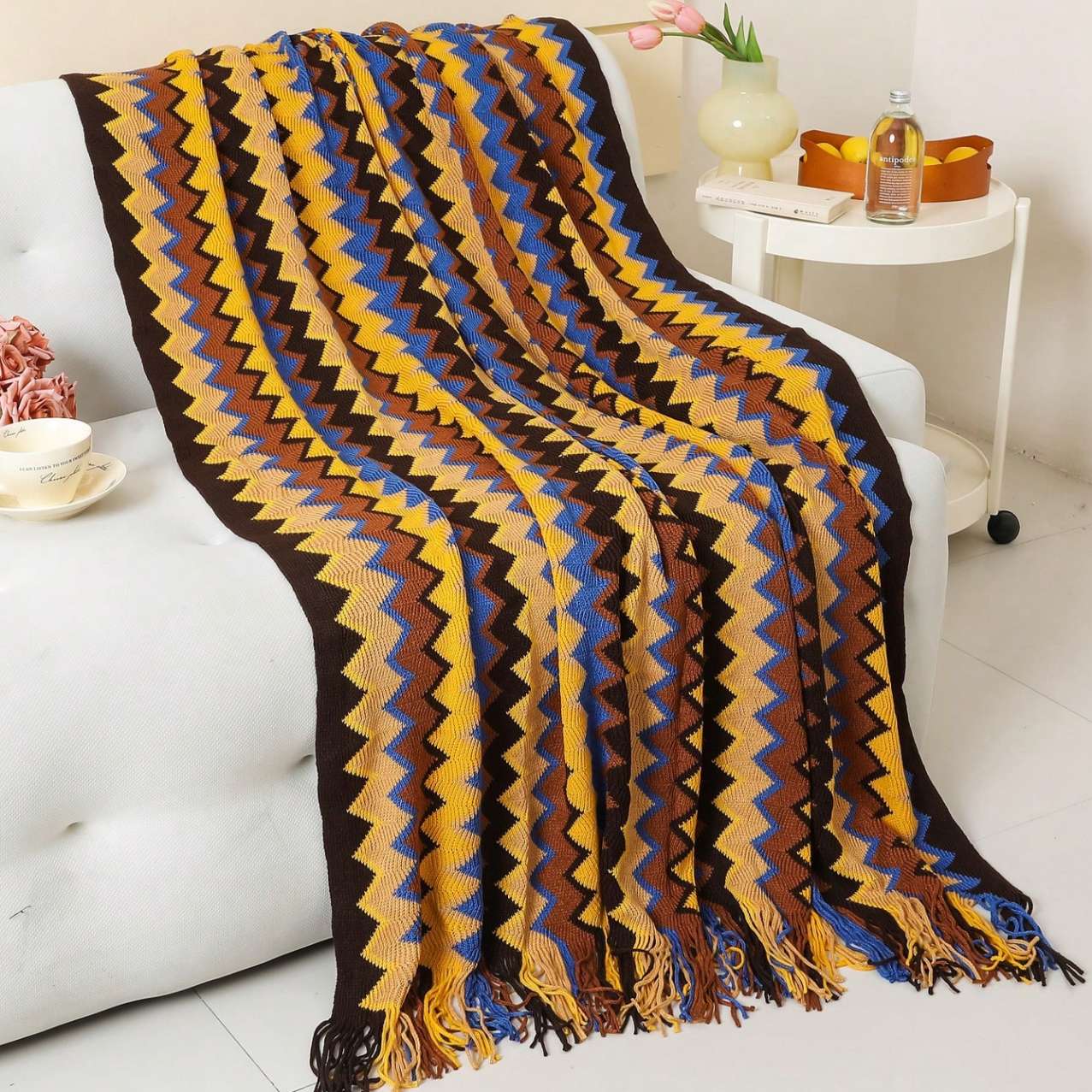 LYRA BOHEMIAN KNIT BLANKET