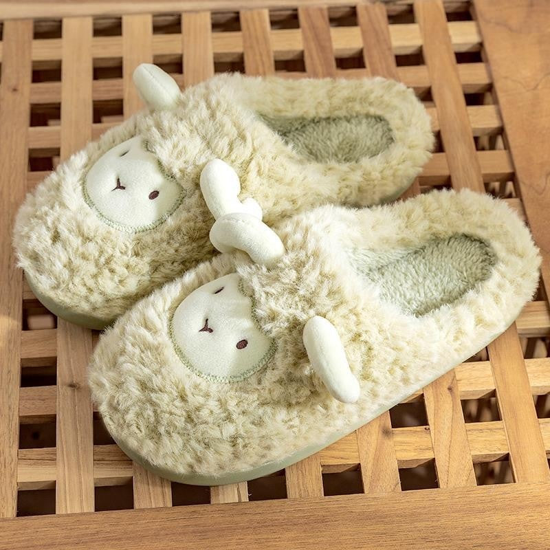 YUKI PLUSH SHEEP SLIPPERS