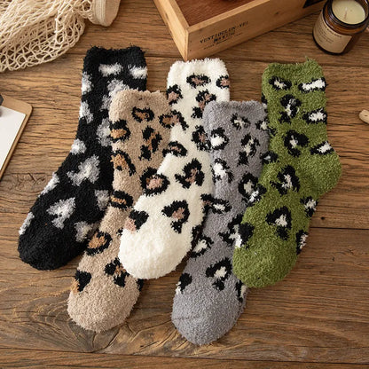 LEOPARD PLUSH COZY SOCKS