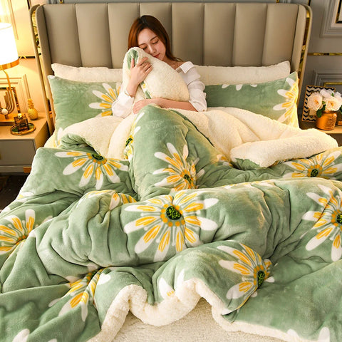 Fluffy Sherpa Comforter with Quilt Core