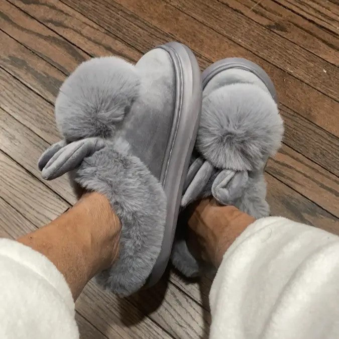 <p><strong>Trusted by 12,000+ Women Who Crave Comfort</strong></p>