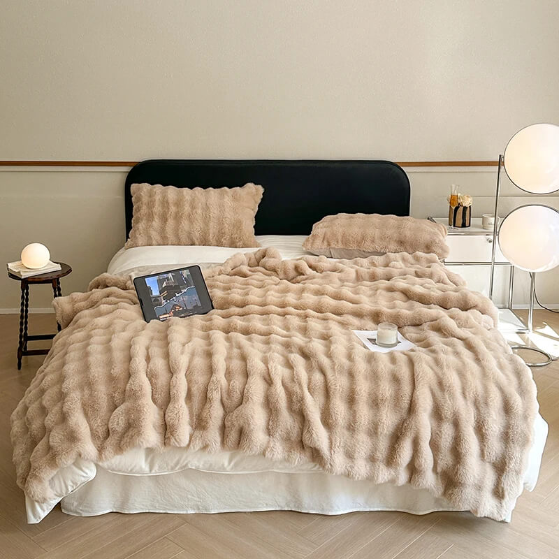 PREMIUM FAUX RABBIT BLANKET