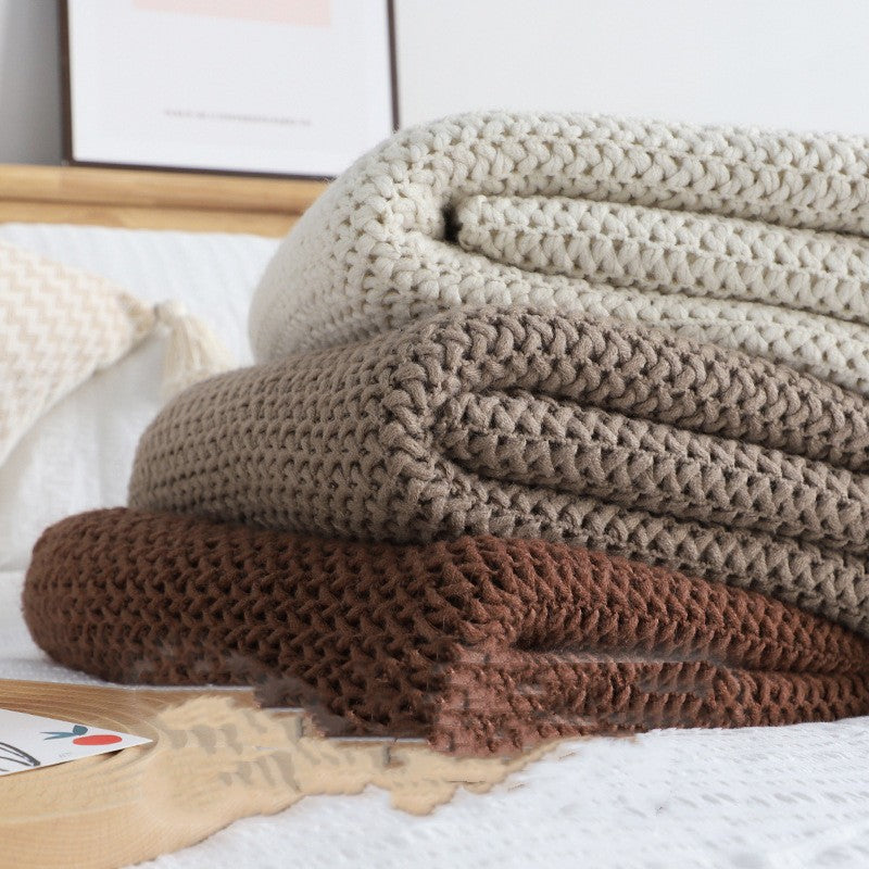 NORDIC TASSELED CHENILLE BLANKET