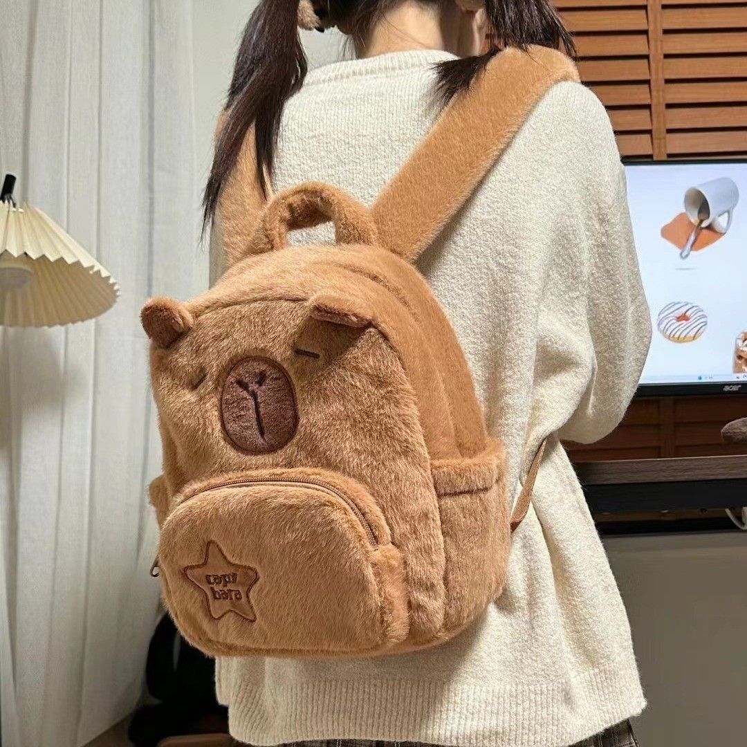 CAPPY PLUSH BACKPACK