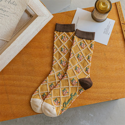 HANA EMBOSSED LONG PILE SOCKS