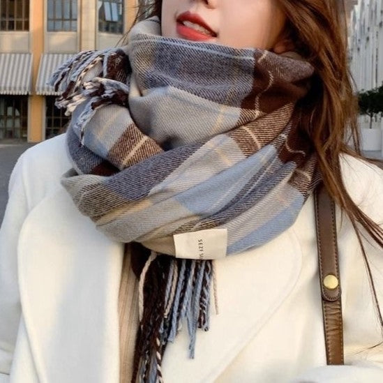 LYRA PLAID WINTER SCARF