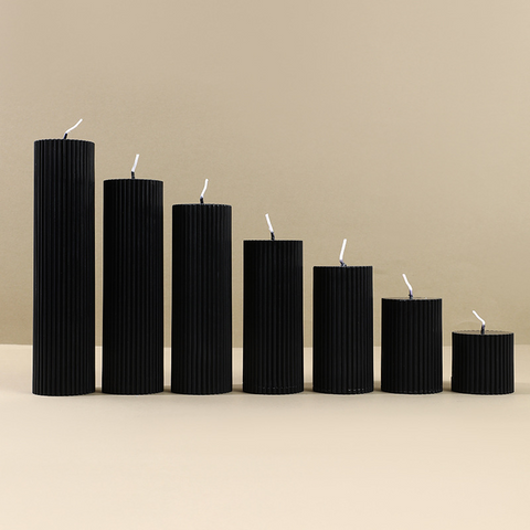 Noir Ribbed Black Candle