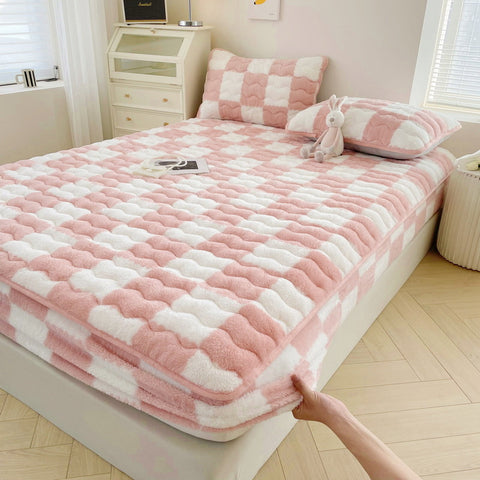 Milk Velvet Checkered Bedding