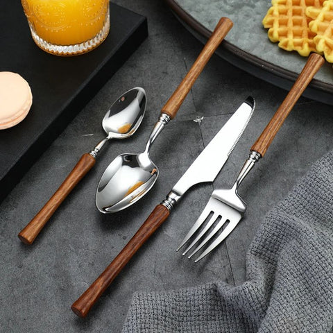 Ashen Oakwood Silver Cutlery Set