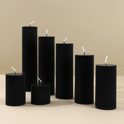 Noir Ribbed Black Candle