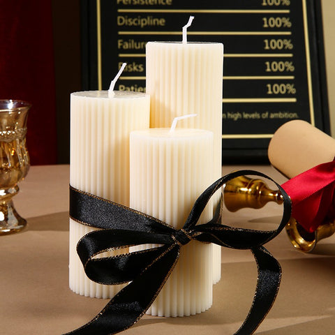 Blanc Ribbed White Candle