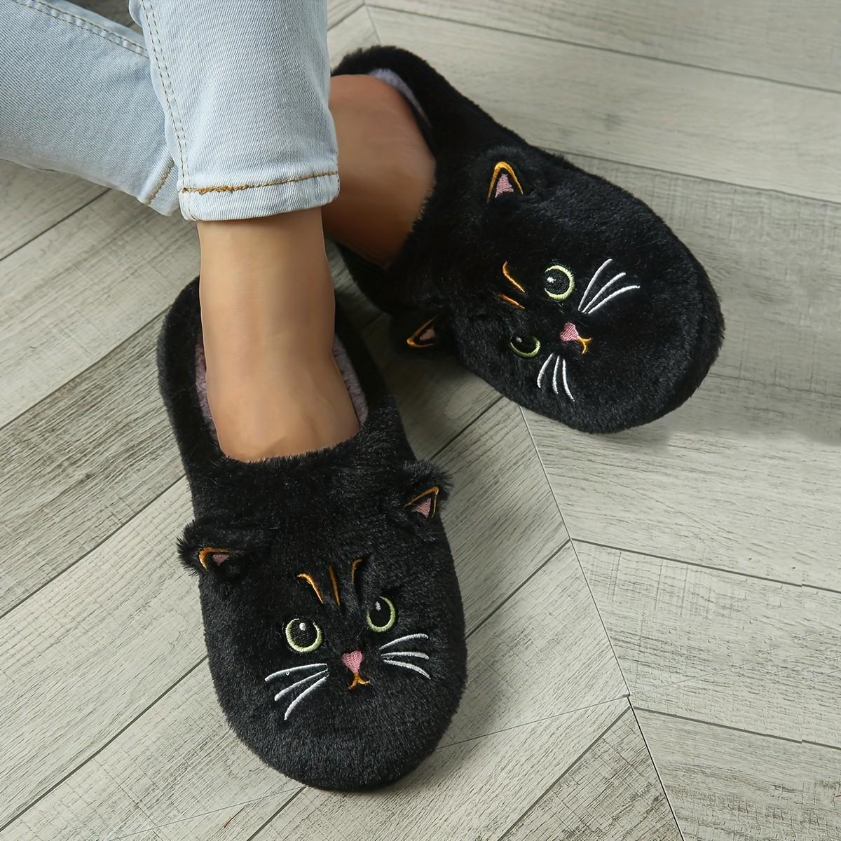 CAT PLUSH SLIPPERS