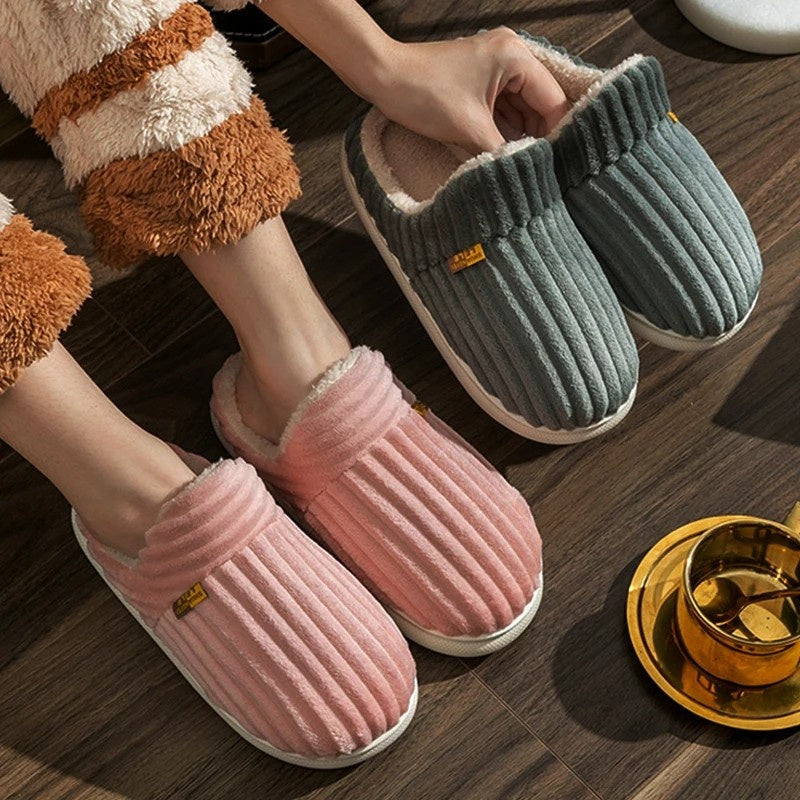 COZERO PLUSH SLIPPERS