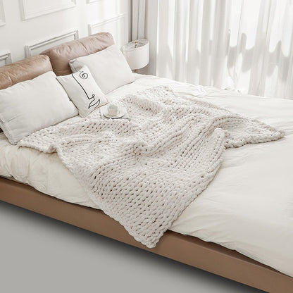 ASTRA CHUNKY PLUSH KNIT BLANKET