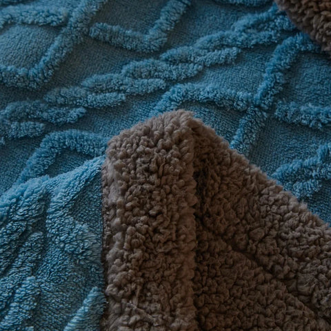 Thick Cable Knit Sherpa Fleece Blanket