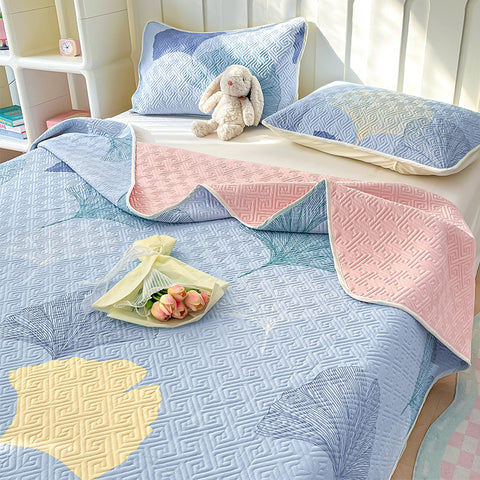 Playful Cotton Bedspread - Non-Slip & Washable