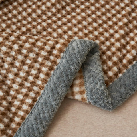Checkered Fleece Throw Blanket