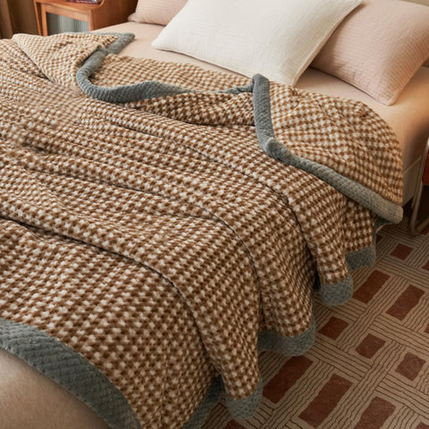 Checkered Fleece Throw Blanket