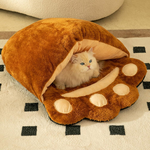 Bear Paw Cat Bed – Warm, Fluffy & Fun