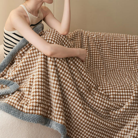 Checkered Fleece Throw Blanket