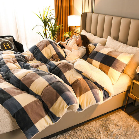 Fluffy Sherpa Blanket with Quilt Core