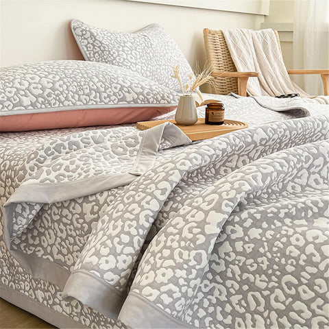 Leopard Print Bedding Set - Quilted Bedspread with Pillowcases