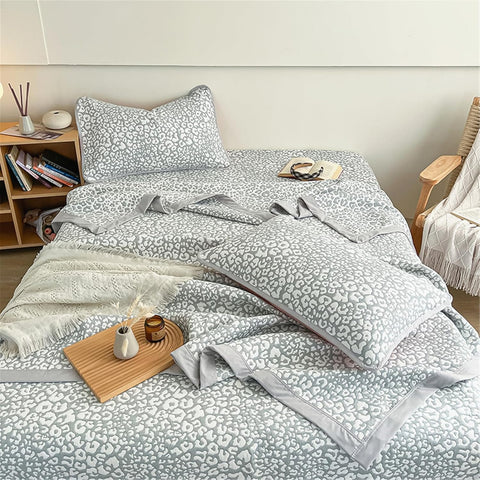 Leopard Print Bedding Set - Quilted Bedspread with Pillowcases