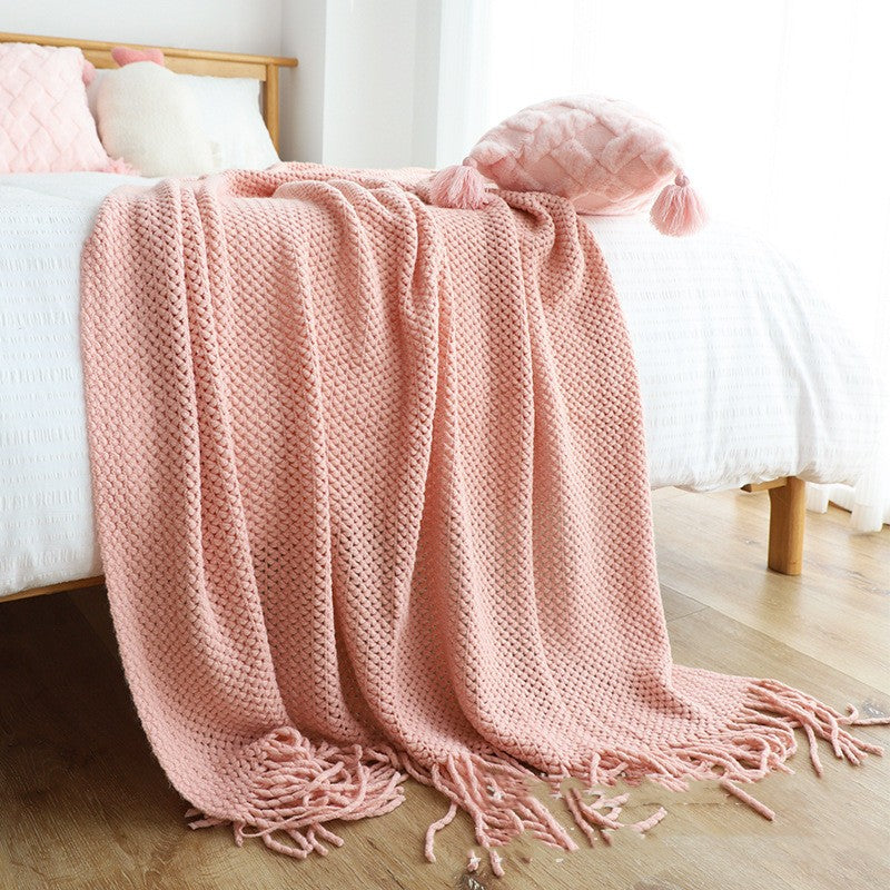 NORDIC TASSELED CHENILLE BLANKET