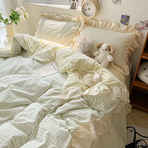 Ruffled Gingham Bedding Set 4PCS