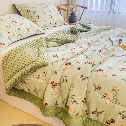 Cozy Quilt Blanket with Textured Velvet