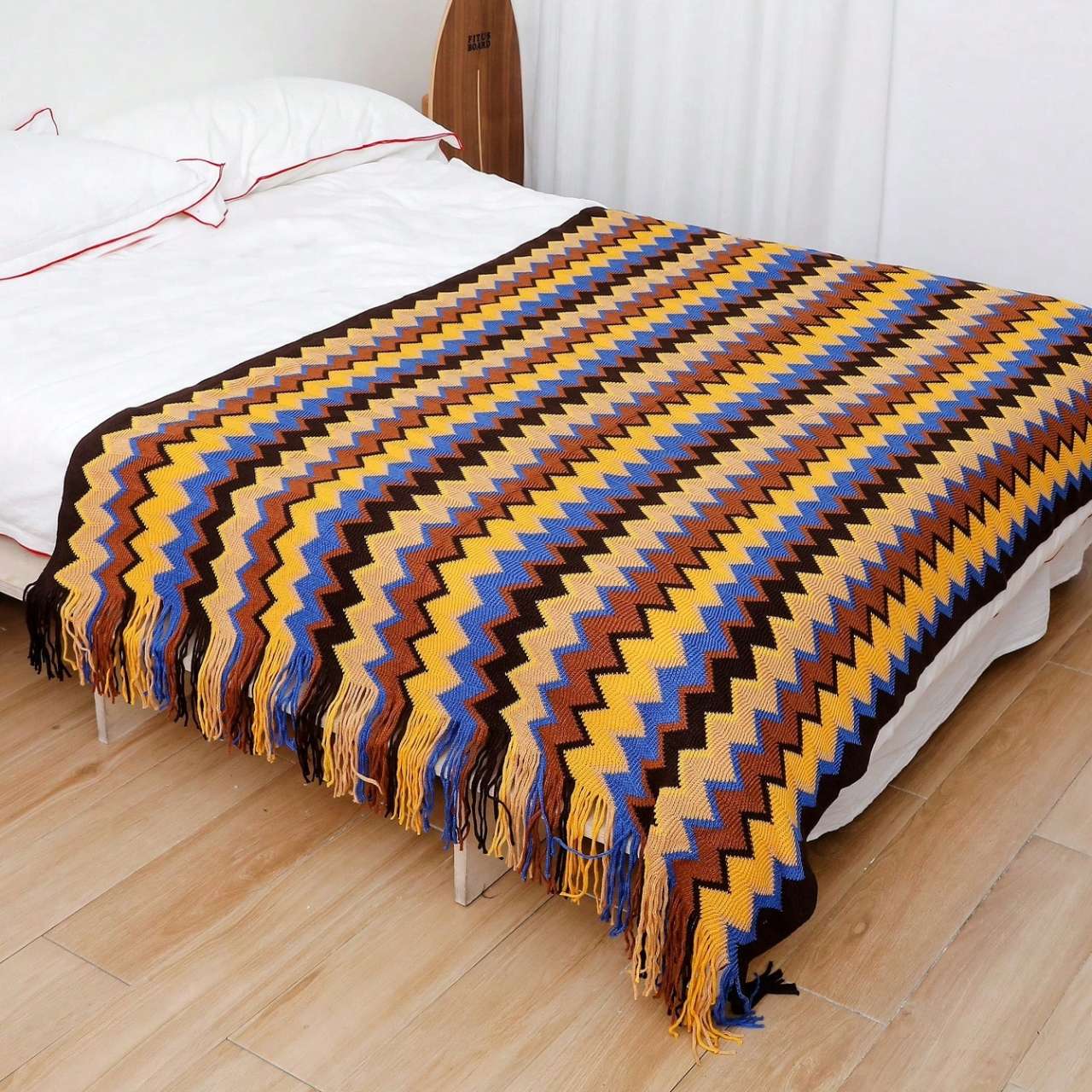 LYRA BOHEMIAN KNIT BLANKET