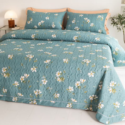 Blooming Floral Pure Cotton Quilted Bedding 3